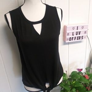 Key Hole Tank Top